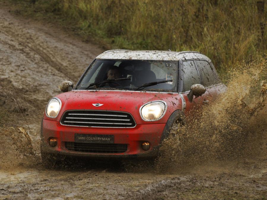  Mini Cooper Countryman D 2010 года  (UK) (фото 17 из 18)